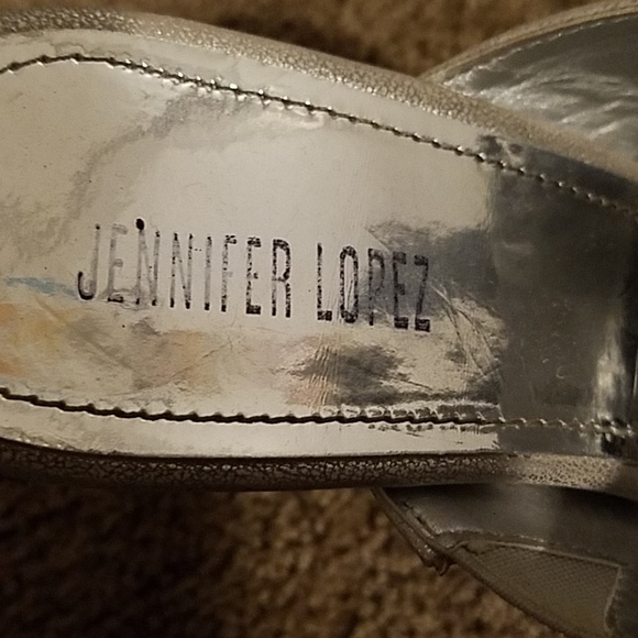 Sandal - Picture 3 of 4